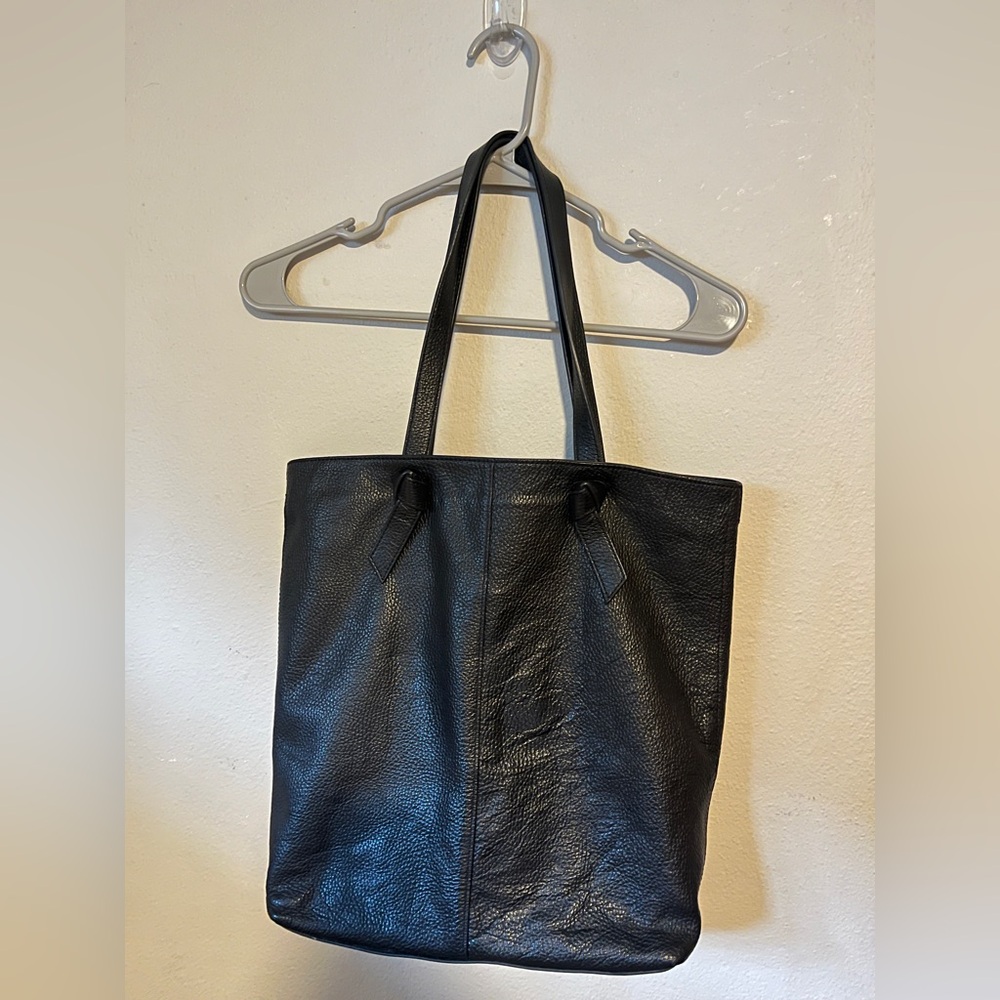 Banana Republic Black Leather Tote - Minimal Shoulder Bag